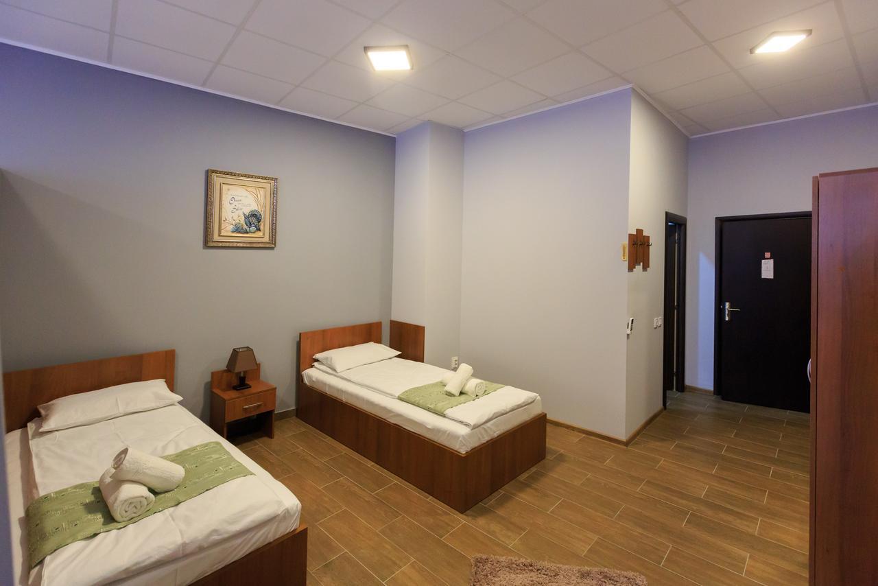 Corner Center Rental Бузэу Экстерьер фото