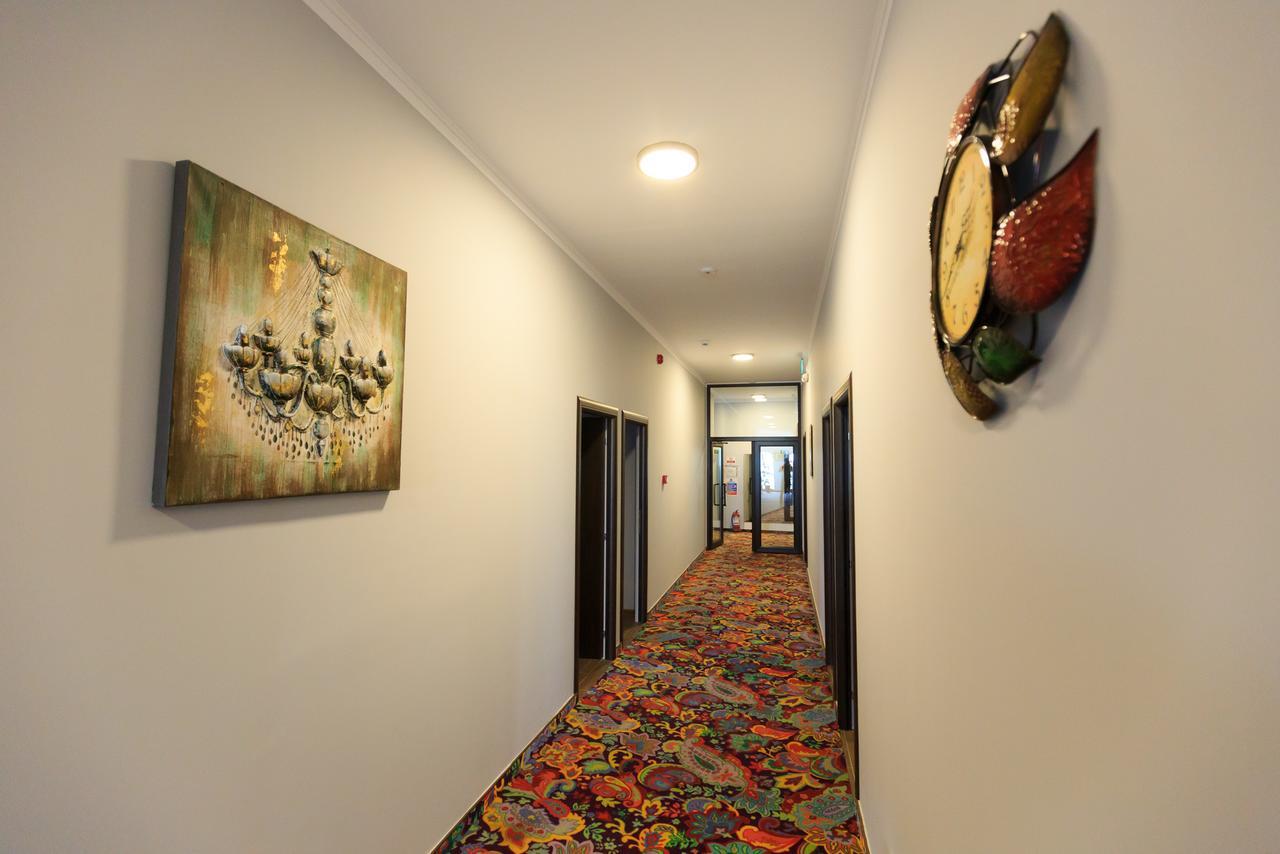 Corner Center Rental Бузэу Экстерьер фото