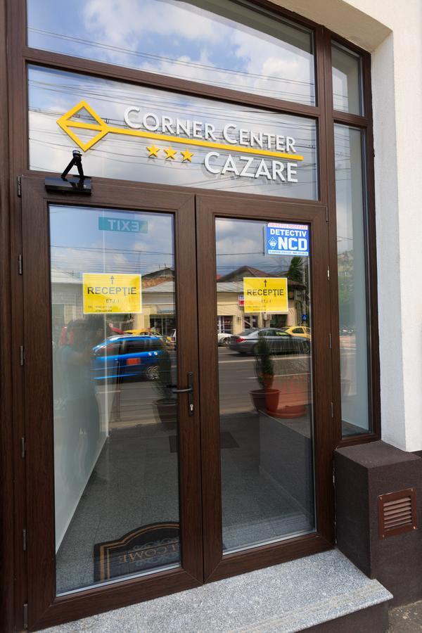 Corner Center Rental Бузэу Экстерьер фото