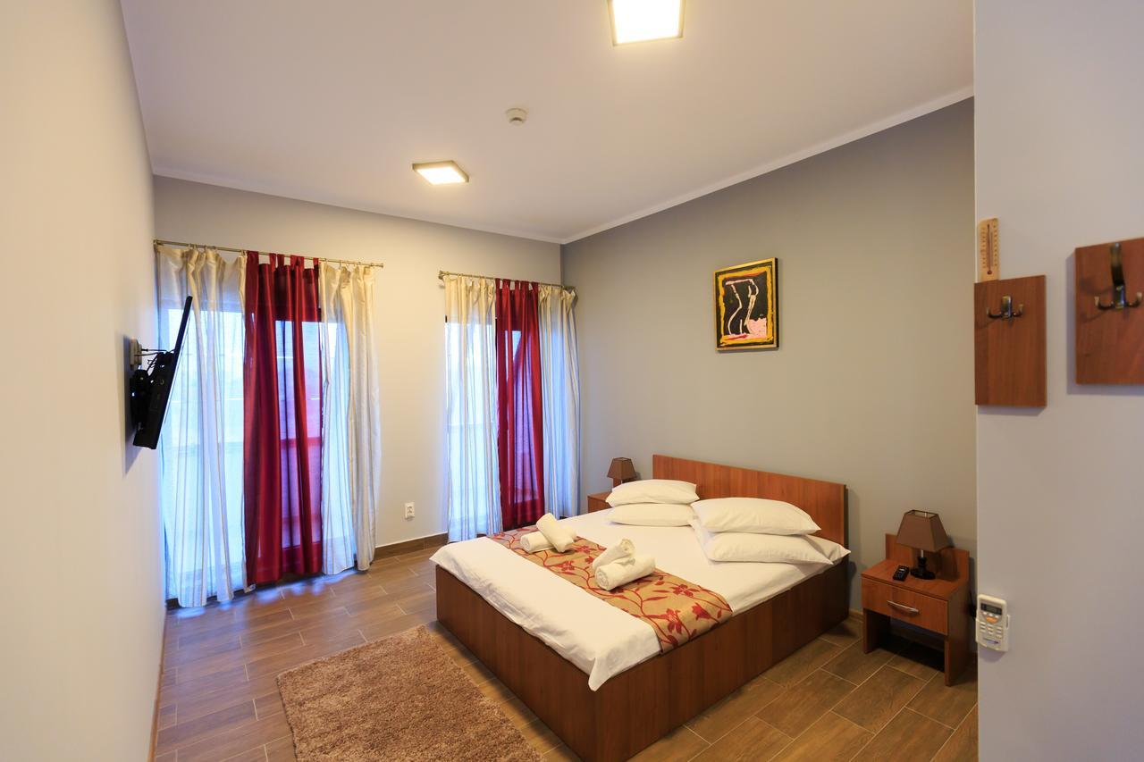 Corner Center Rental Бузэу Экстерьер фото