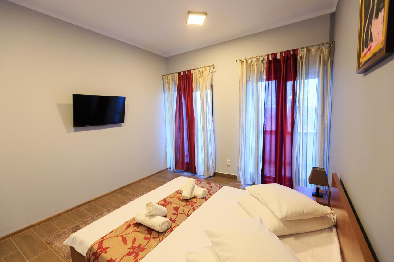 Corner Center Rental Бузэу Экстерьер фото