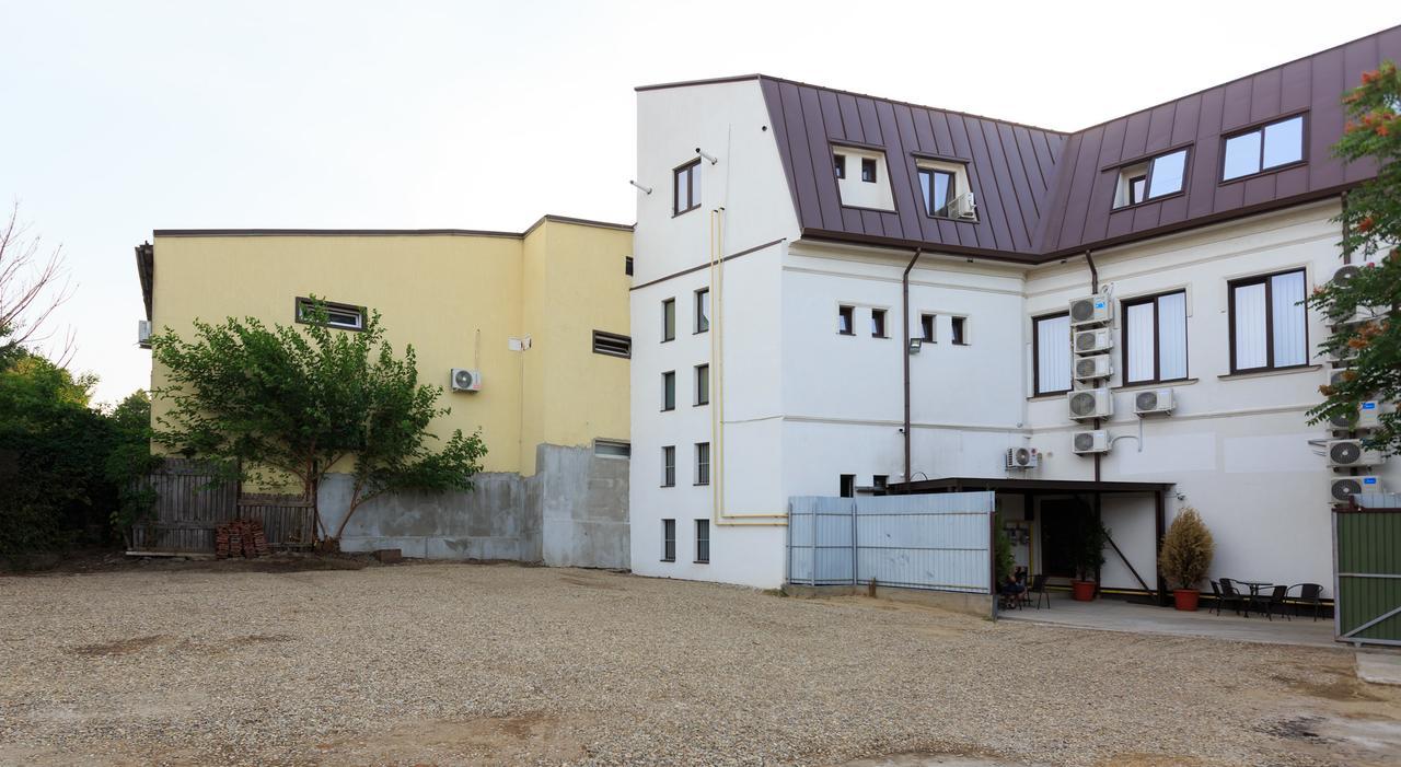 Corner Center Rental Бузэу Экстерьер фото