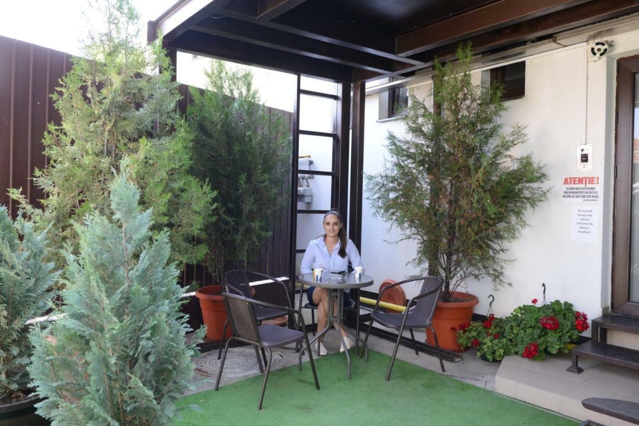 Corner Center Rental Бузэу Экстерьер фото