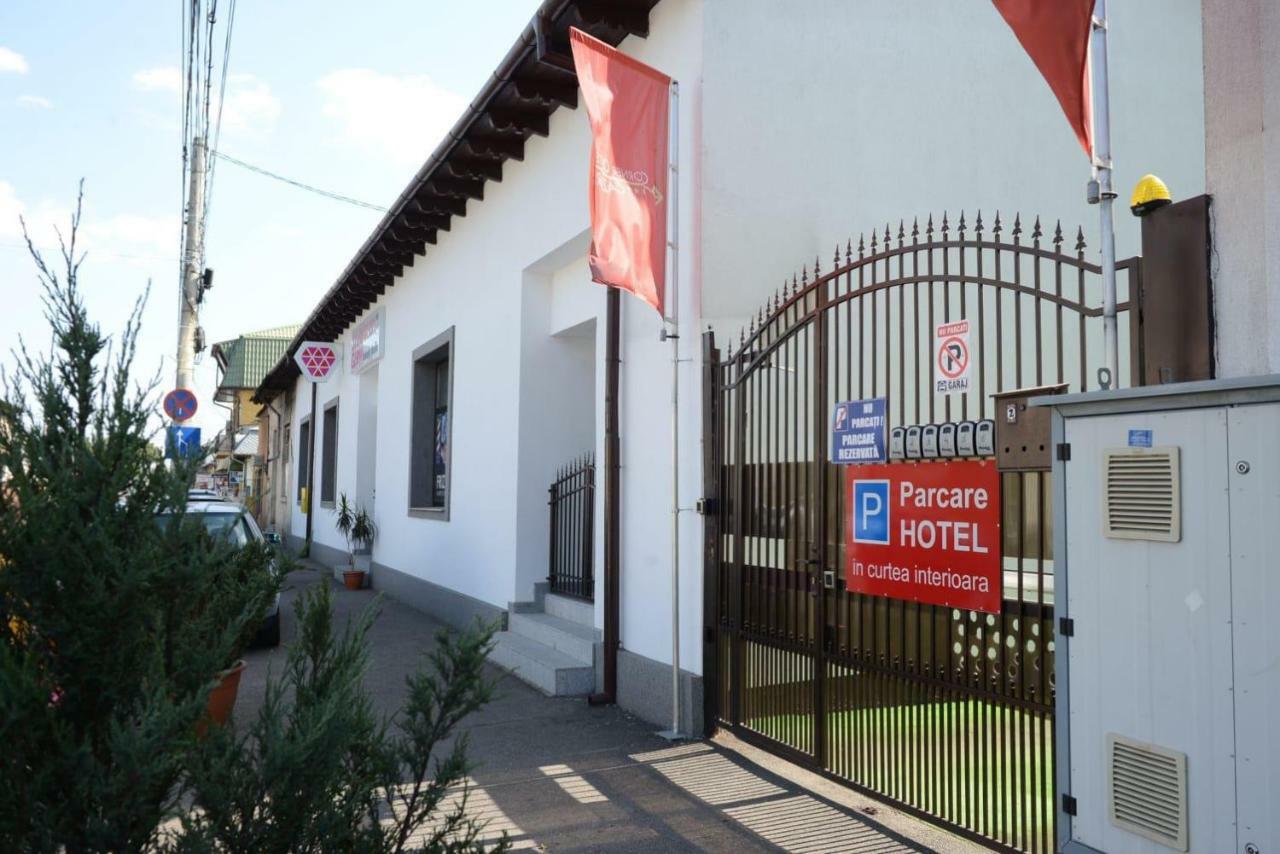 Corner Center Rental Бузэу Экстерьер фото