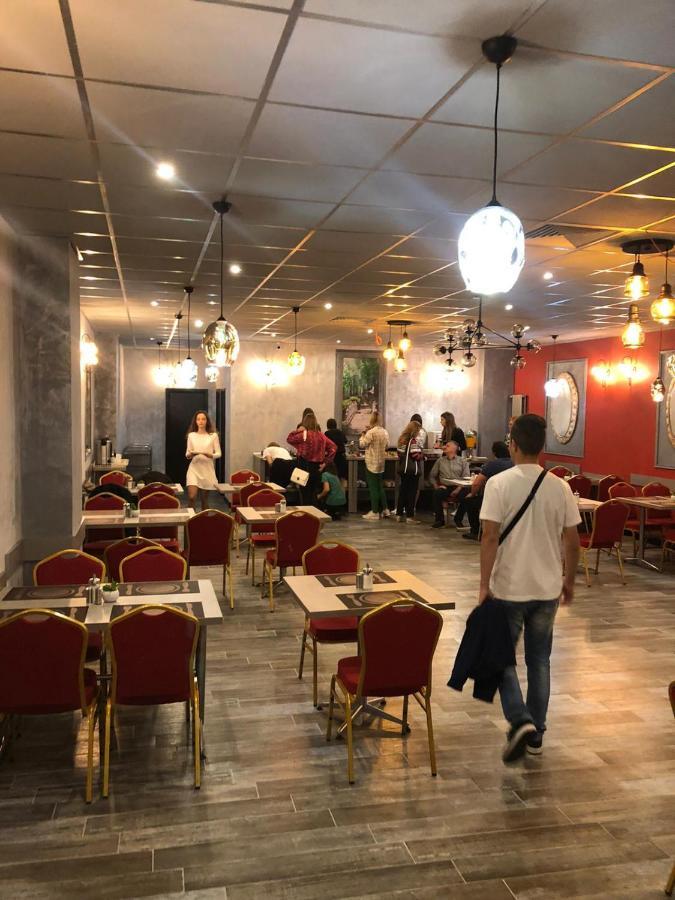 Corner Center Rental Бузэу Экстерьер фото